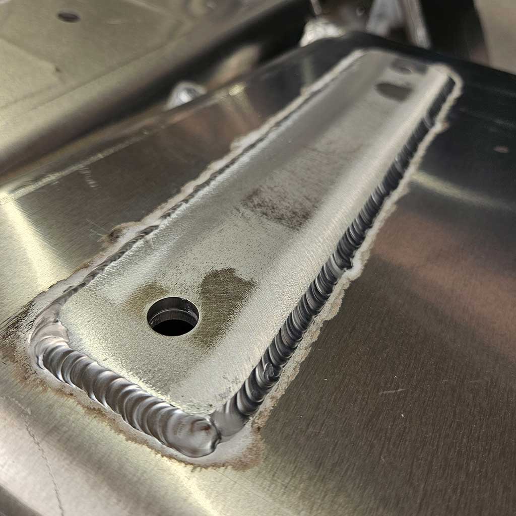 Detailansicht Schweißarbeiten an Aluminium
